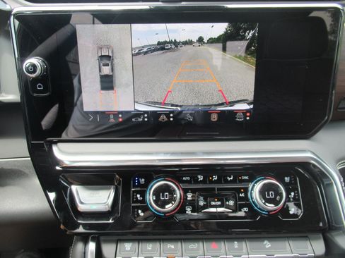 New 2026 GMC Sierra 2500 Denali Ultimate AWD/4WD image 33