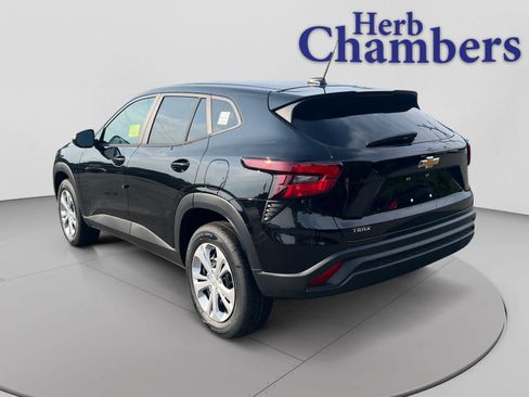 New 2026 Chevrolet Trax LS FWD image 3