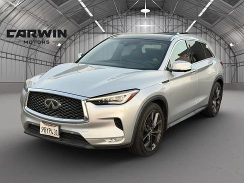 Used 2019 INFINITI QX50 Essential w/ Sensory Package AWD/4WD image 2