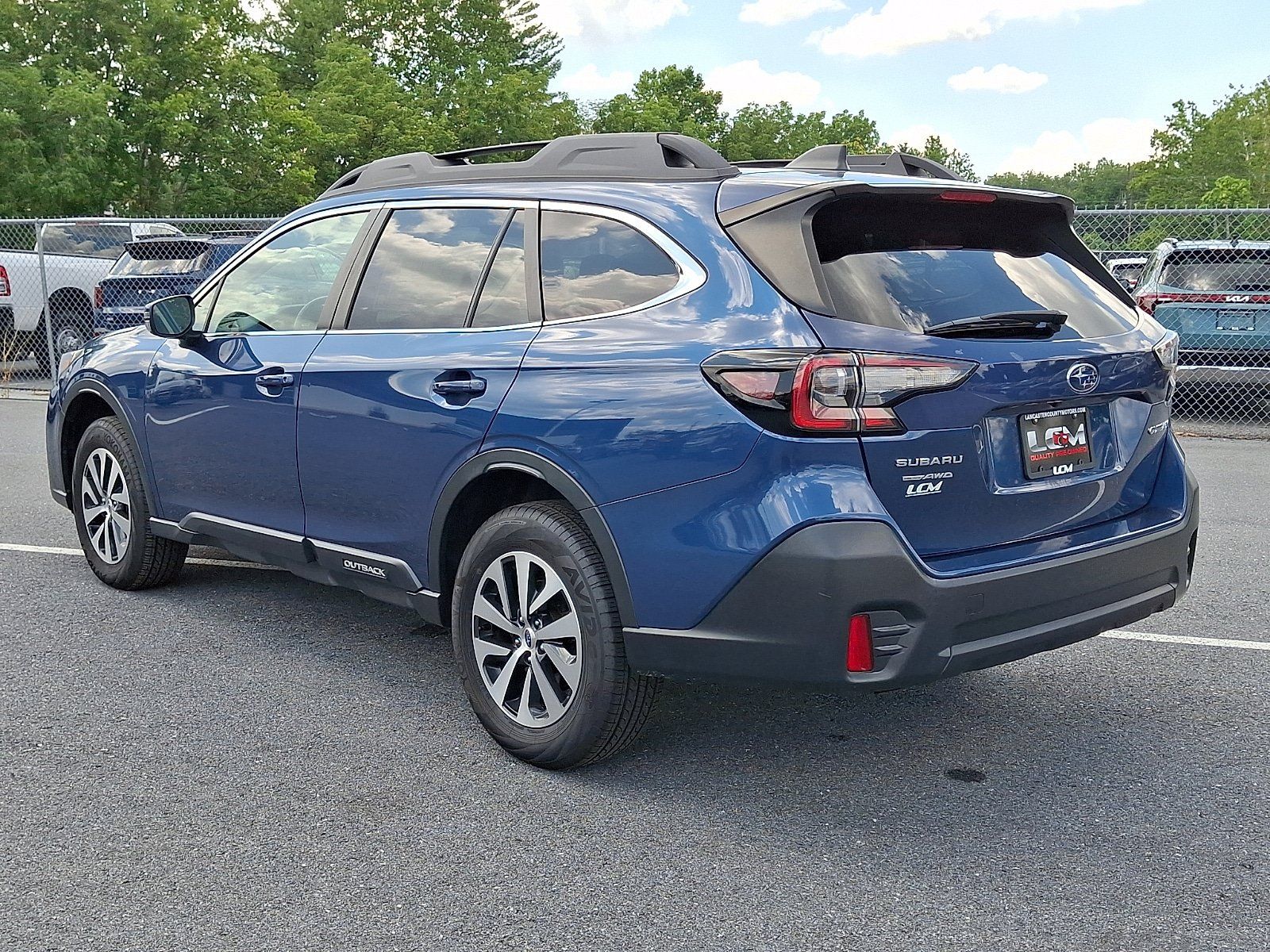 Used 2022 Subaru Outback Premium AWD/4WD image 7