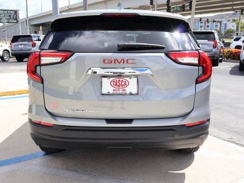 Used 2023 GMC Terrain SLE FWD image 6