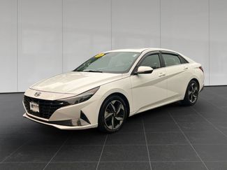 Used 2023 Hyundai Elantra Limited FWD video 1