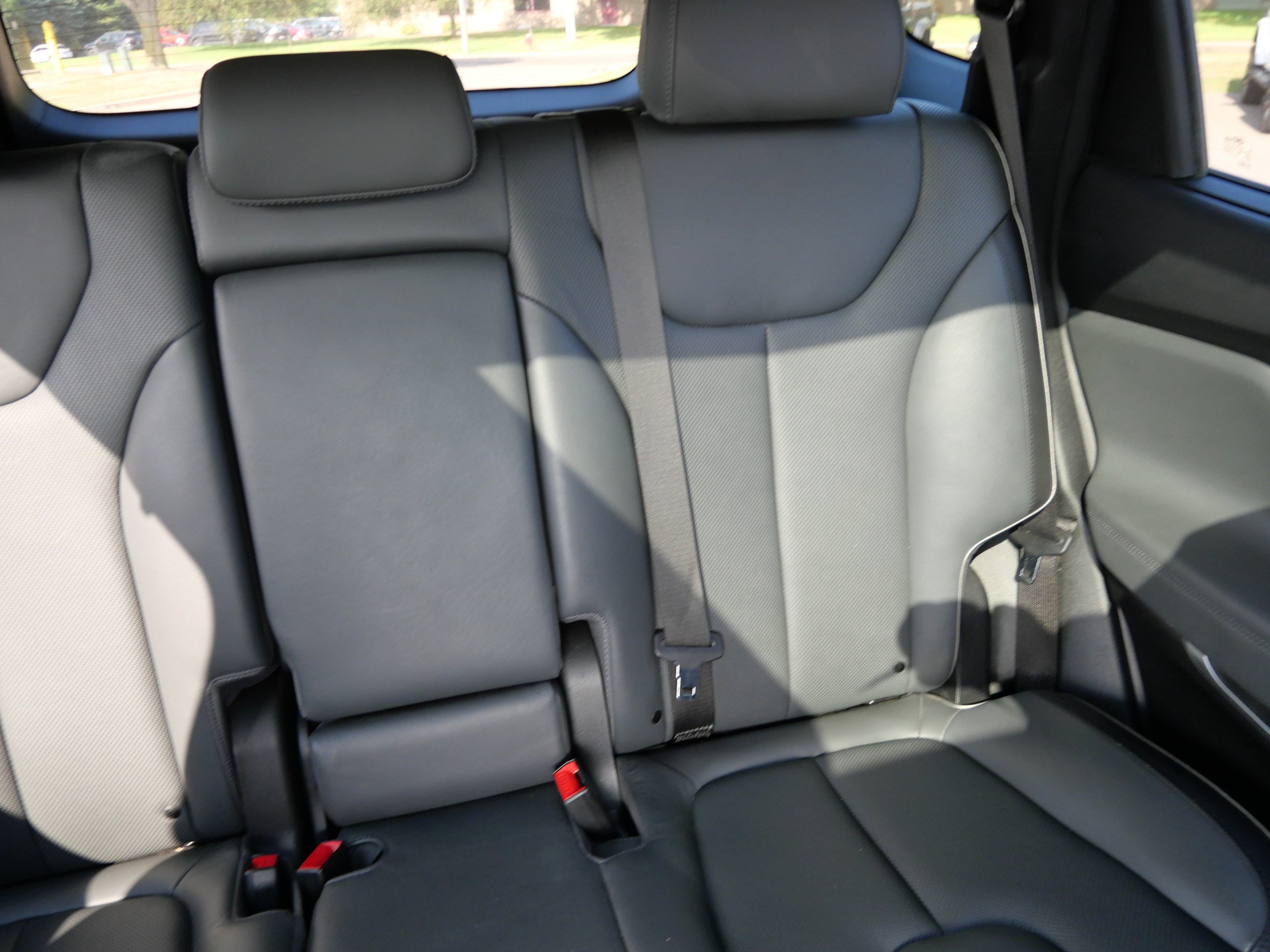 Used 2022 Hyundai Santa Fe Limited FWD image 14