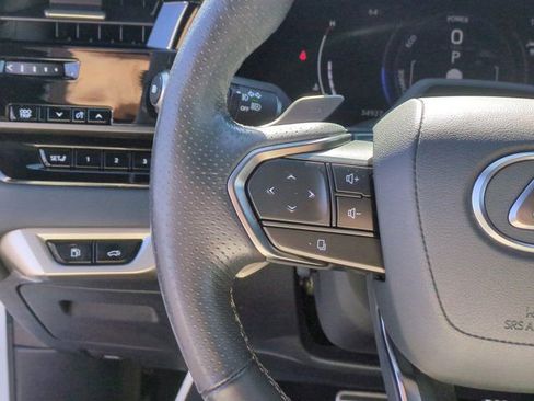 Used 2024 Lexus RX 500h F Sport w/ Convenience Package image 18