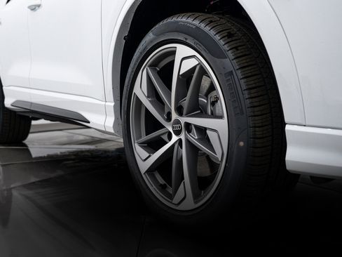 New 2025 Audi Q3 2.0T Premium image 20
