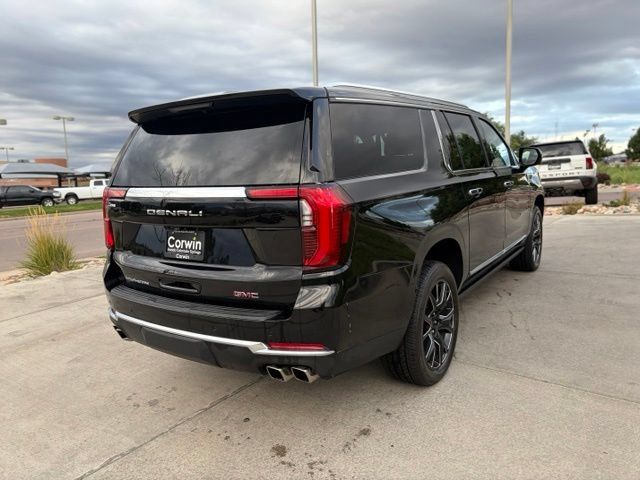 Used 2025 GMC Yukon XL Denali w/ Sun & Power Step Package AWD/4WD image 34
