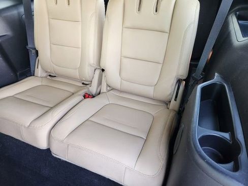 Used 2016 Ford Explorer XLT w/ Equipment Group 202A image 30