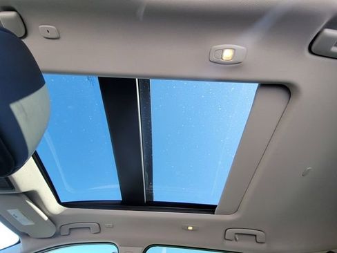 Used 2025 Nissan Rogue Platinum image 10