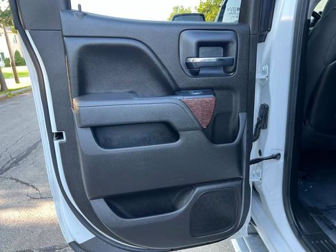 Used 2015 GMC Sierra 1500 SLE w/ SLE Value Package image 17