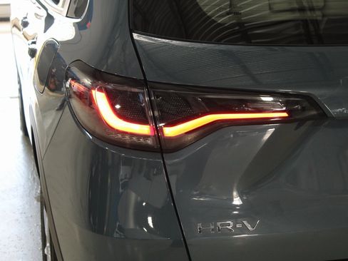 Certified 2023 Honda HR-V LX image 36