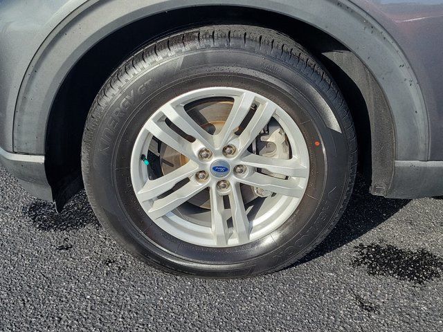 Used 2024 Ford Explorer XLT w/ Equipment Group 202A RWD image 31
