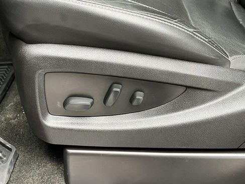 Used 2018 Chevrolet Silverado 2500 LTZ w/ Duramax Plus Package image 27