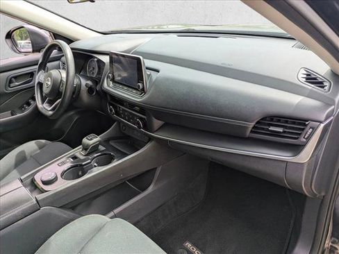 Used 2024 Nissan Rogue S AWD/4WD image 21