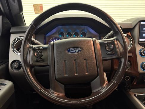 Used 2016 Ford F250 Lariat w/ Lariat Ultimate Package AWD/4WD image 4