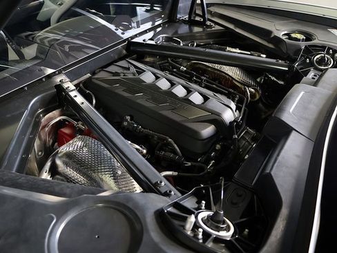 Used 2023 Chevrolet Corvette Stingray Preferred Cpe w/ Z51 Performance Package RWD image 28
