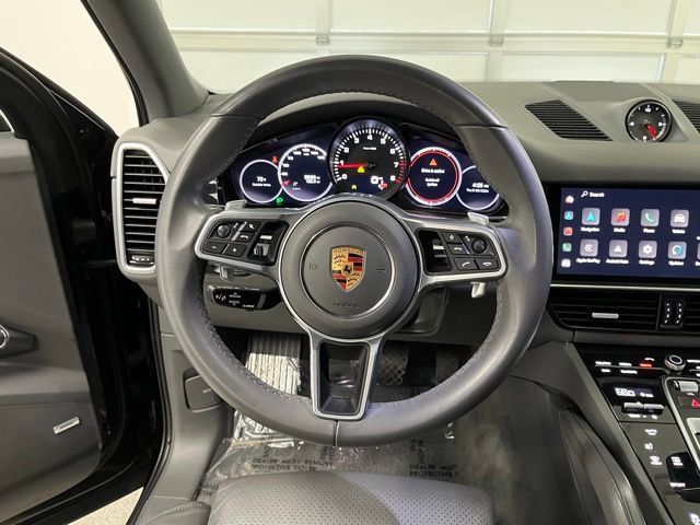 Used 2022 Porsche Cayenne Platinum Edition AWD/4WD image 21