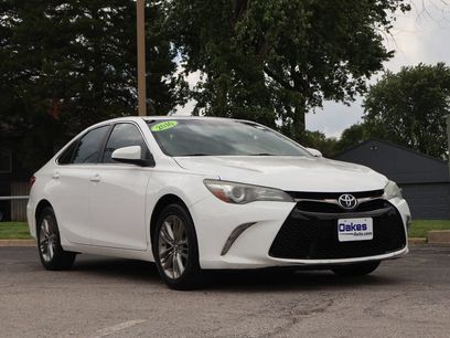 Used 2016 Toyota Camry SE w/ Moonroof Package