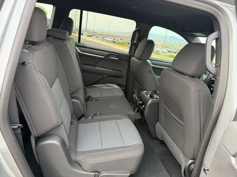 New 2026 GMC Acadia Elevation image 15