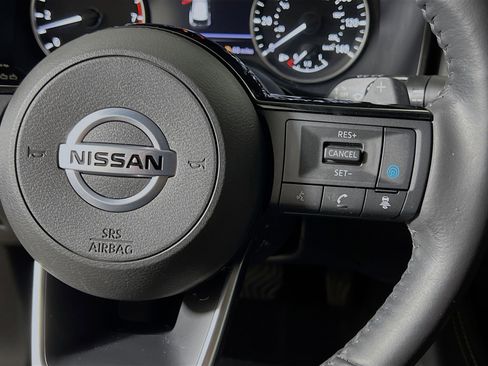Used 2021 Nissan Rogue SL w/ Premium Package FWD image 20
