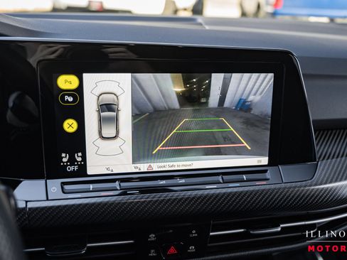 Used 2024 Volkswagen Golf R 4-Door image 24