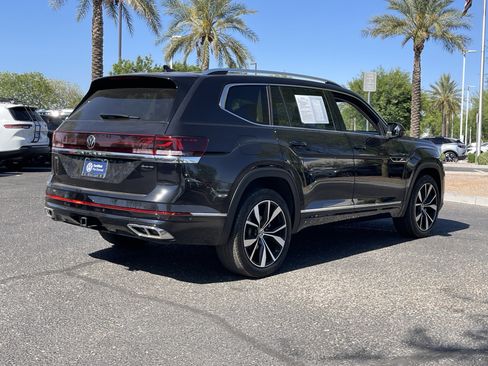Used 2025 Volkswagen Atlas SEL Premium R-Line AWD/4WD image 5