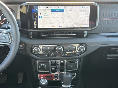 New 2026 Jeep Gladiator Rubicon AWD/4WD image 16