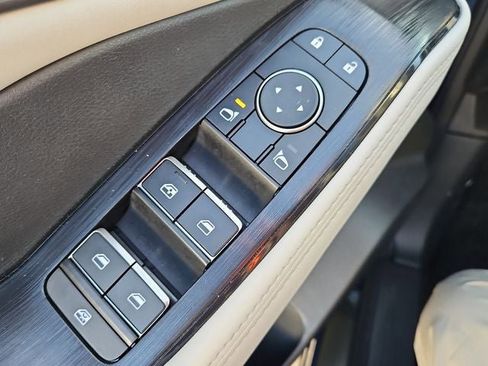 Used 2023 Nissan Rogue SL w/ SL Premium Package image 33