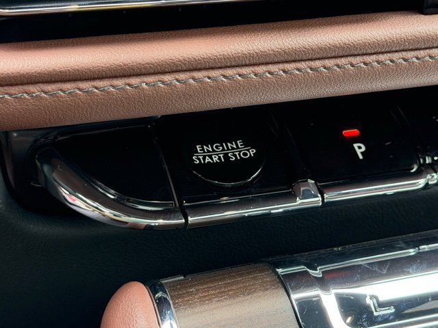 New 2026 Lincoln Aviator Reserve AWD/4WD image 11