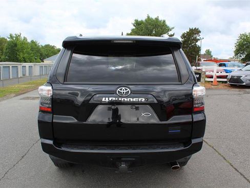 Used 2017 Toyota 4Runner SR5 Premium w/ Convenience Package AWD/4WD image 6