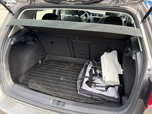 Used 2016 Volkswagen e-Golf SEL Premium w/ Driver Assistance Package image 8