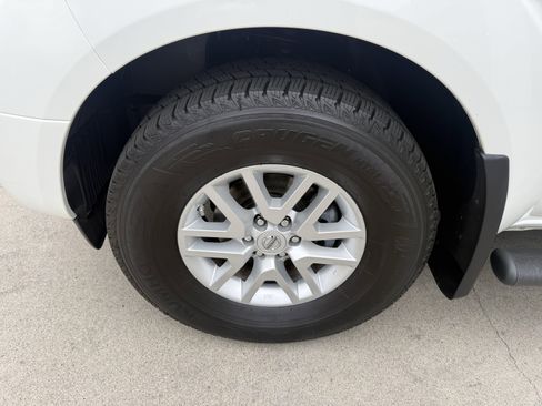 Used 2017 Nissan Frontier SV w/ SV Value Truck Package image 31