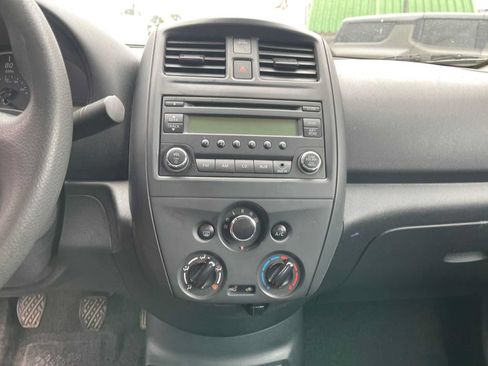 Used 2015 Nissan Versa S FWD image 16