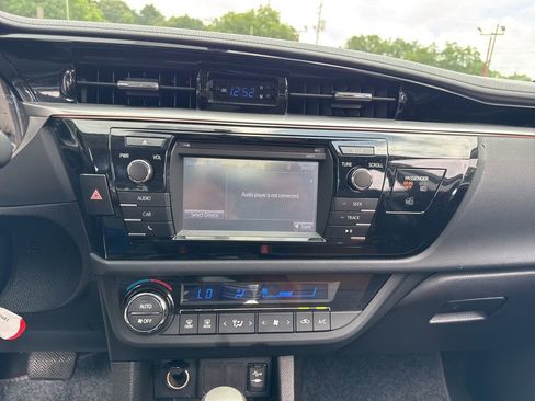 Used 2016 Toyota Corolla S FWD image 14