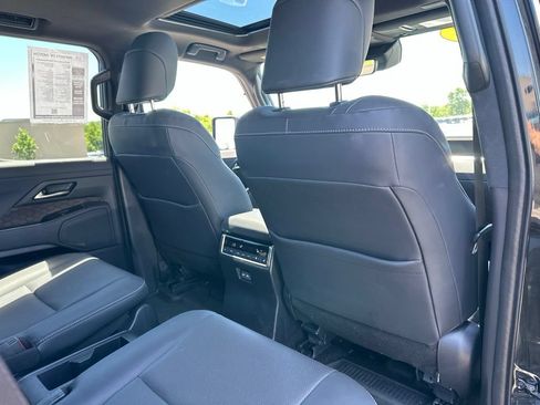Used 2024 Lexus GX 550 w/ Accessory Package (Z1) AWD/4WD image 29