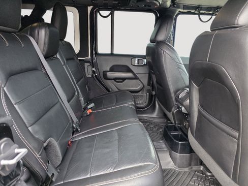 Used 2018 Jeep Wrangler Unlimited Sahara w/ Dual Top Group image 14