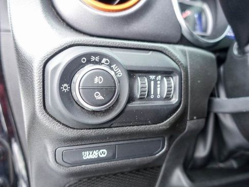 Used 2022 Jeep Gladiator Mojave w/ Cold Weather Group image 12