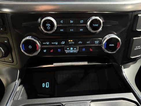 Used 2022 Ford F150 Lariat w/ Equipment Group 502A High AWD/4WD image 33