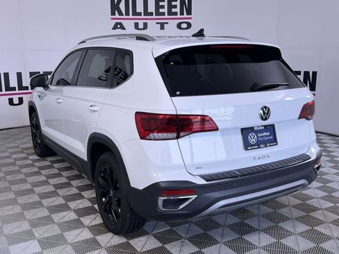 Used 2024 Volkswagen Taos SE image 5