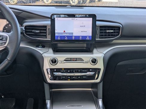 Used 2021 Ford Explorer XLT w/ Equipment Group 202A image 13