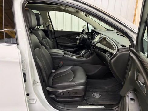 Used 2020 Buick Envision Essence FWD image 22