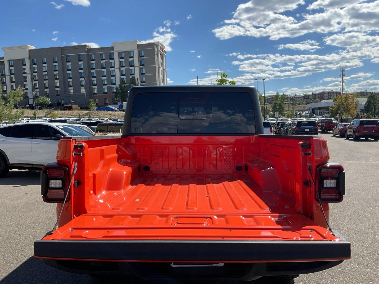 Used 2023 Jeep Gladiator Sport AWD/4WD image 20