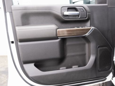 Used 2021 Chevrolet Silverado 2500 LT w/ Snow Plow Prep/Camper Package image 10