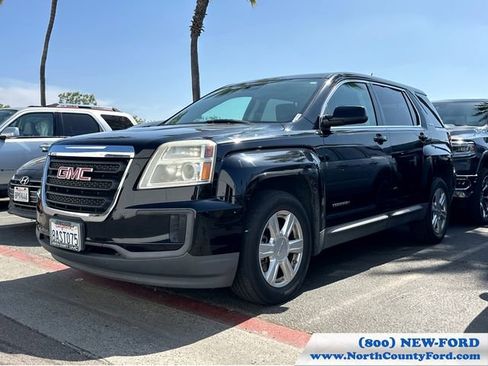 Used 2016 GMC Terrain SLE image 1