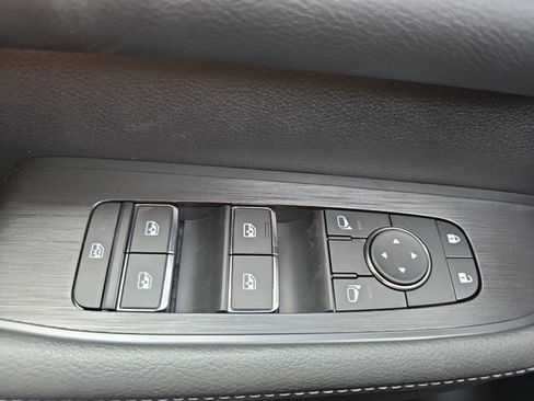 New 2026 Nissan Armada SV image 26