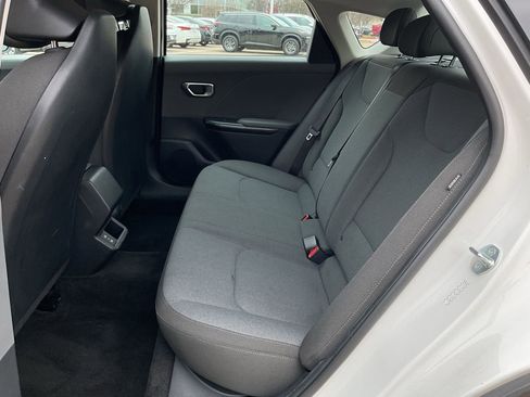 Used 2025 Kia K4 LXS image 15