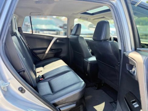 Used 2017 Toyota RAV4 Limited w/ Carpet Mat Package AWD/4WD image 11