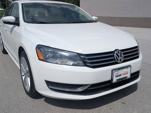 Used 2014 Volkswagen Passat 1.8T SE FWD image 3