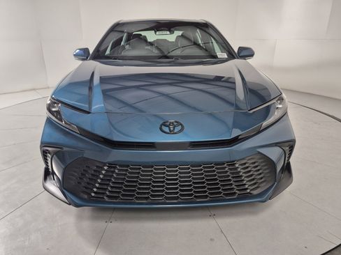 New 2026 Toyota Camry Hybrid image 7