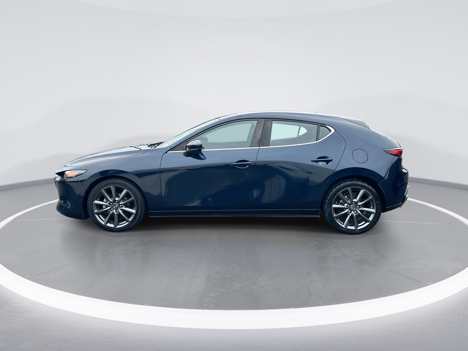 Used 2021 MAZDA MAZDA3 s FWD image 6
