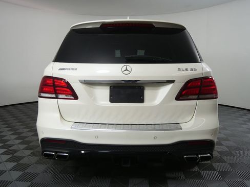 Used 2018 Mercedes-Benz GLE 63 AMG 4MATIC image 4